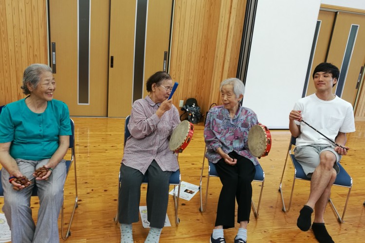 『みんなでうたづくり&打楽器アンサンブルを奏でよう』